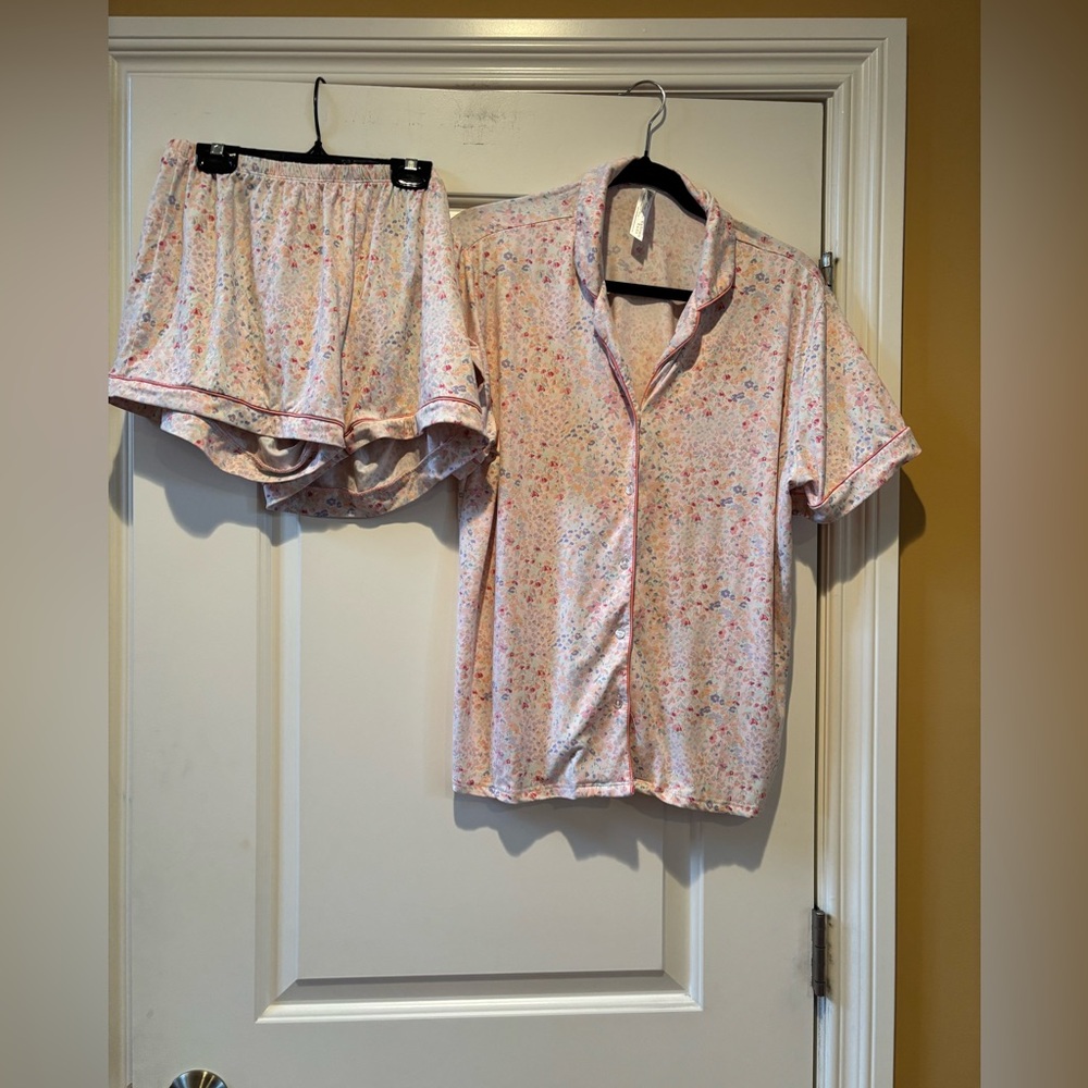 Flora Nikrooz Pink Floral Pajama Set